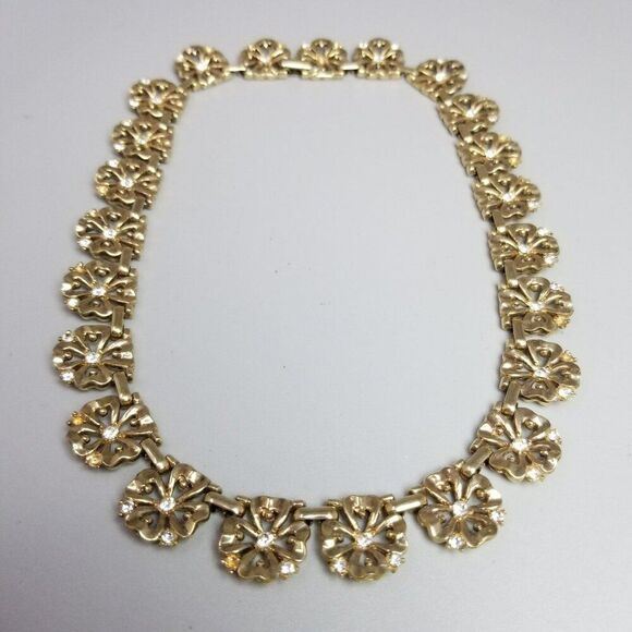 Vintage Trifari Pat Pend Signed Alfred Philip Gold Tone Flower Panel Necklace - Picture 1 of 10